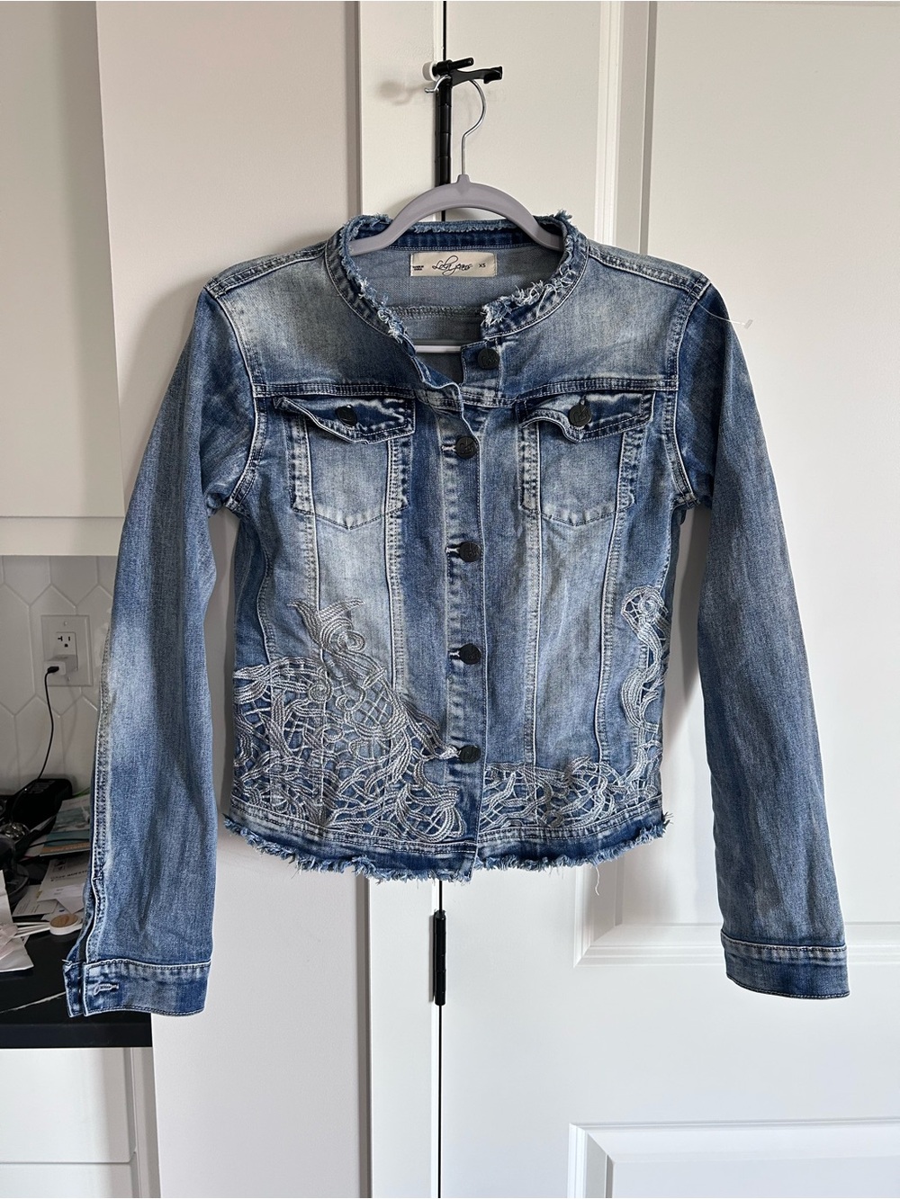 Lola Jeans Light Blue Embroidered Denim Jacket Boho Western Floral Relaxed Fit